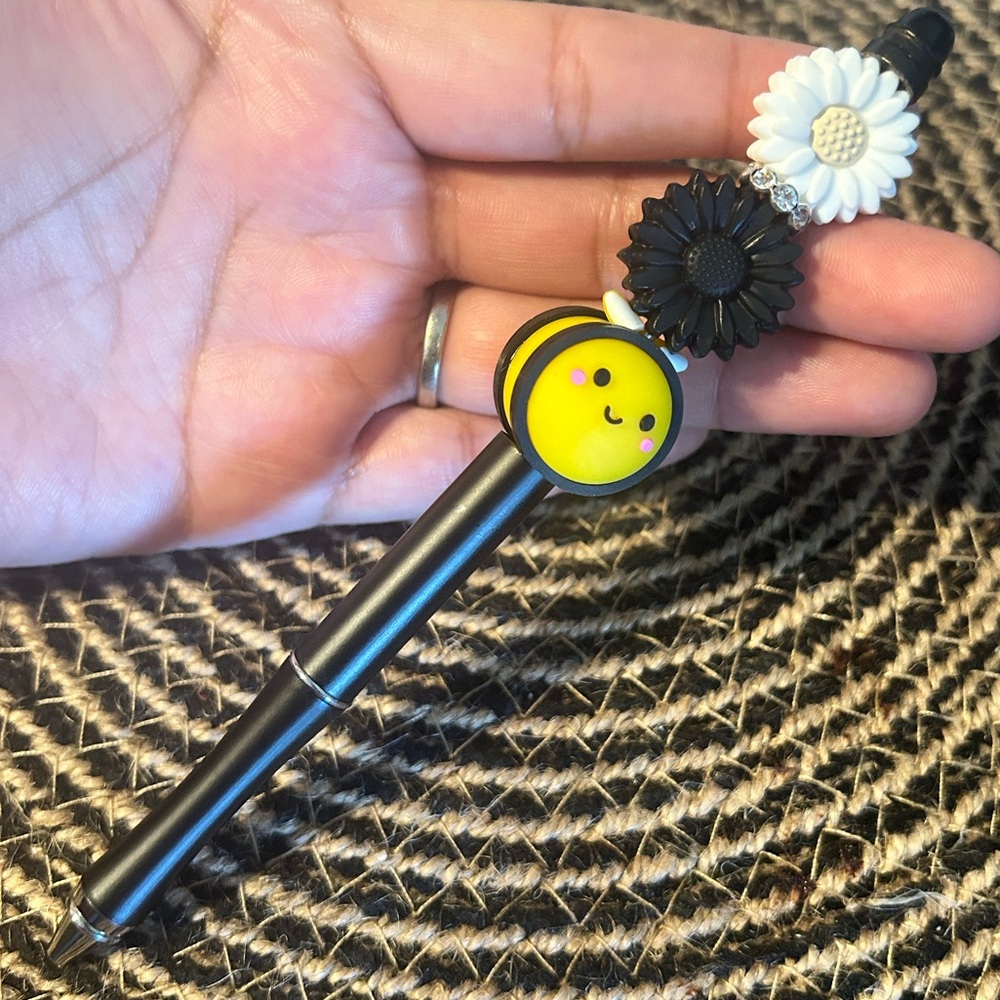 Bee Beaded Pen